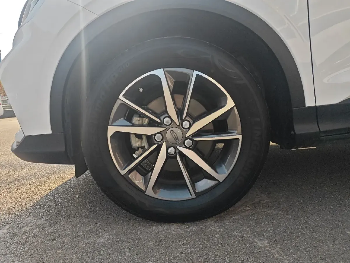 2020 Geely Coolray 1.4T 141HP L4 6MT,autocango,china used car exporter,china ev exporter,chinese used car exporter,chinese used ev exporter