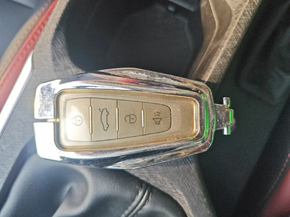 2020 Geely Coolray 1.4T 141HP L4 6MT,autocango,china used car exporter,china ev exporter,chinese used car exporter,chinese used ev exporter