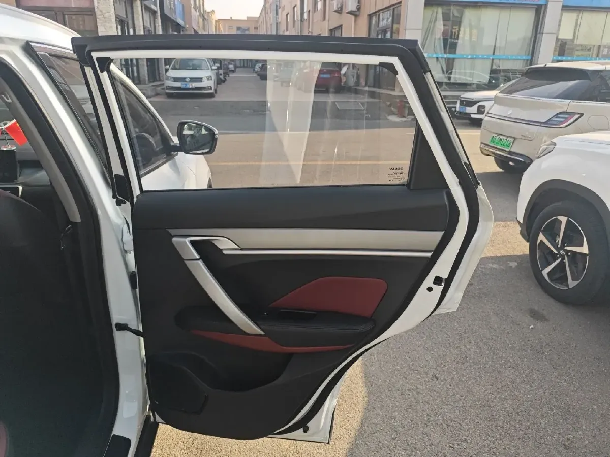 2020 Geely Coolray 1.4T 141HP L4 6MT,autocango,china used car exporter,china ev exporter,chinese used car exporter,chinese used ev exporter