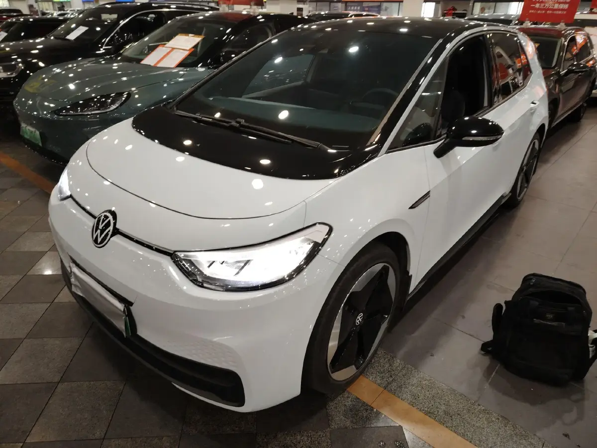 2024 Volkswagen ID.3 BEV 52.8KWH