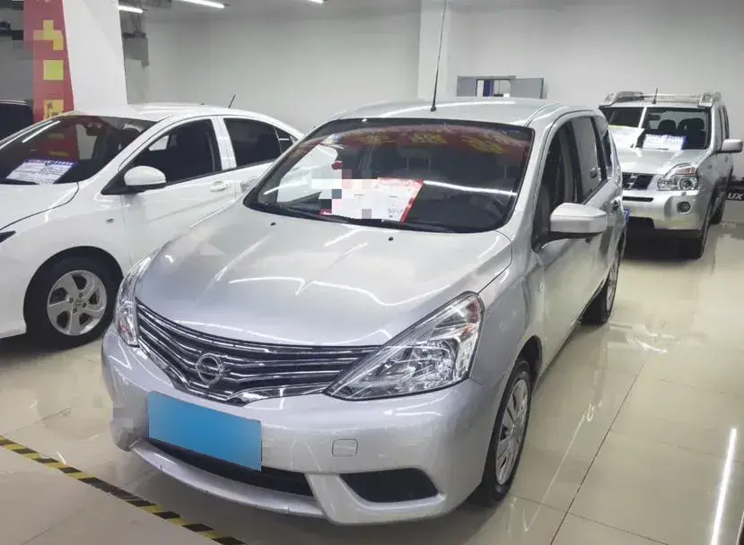 2015 Nissan Livina 1.6L 124HP L4 CVT