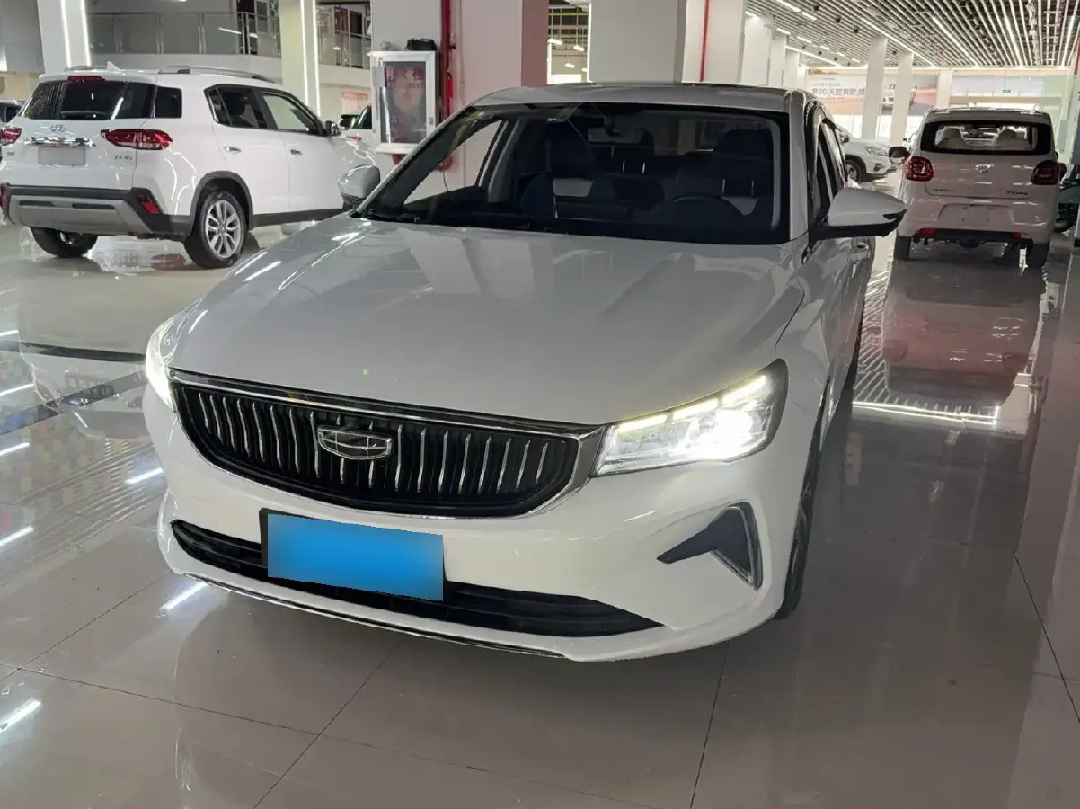 2022 Geely Emgrand 1.5L 114HP L4 CVT