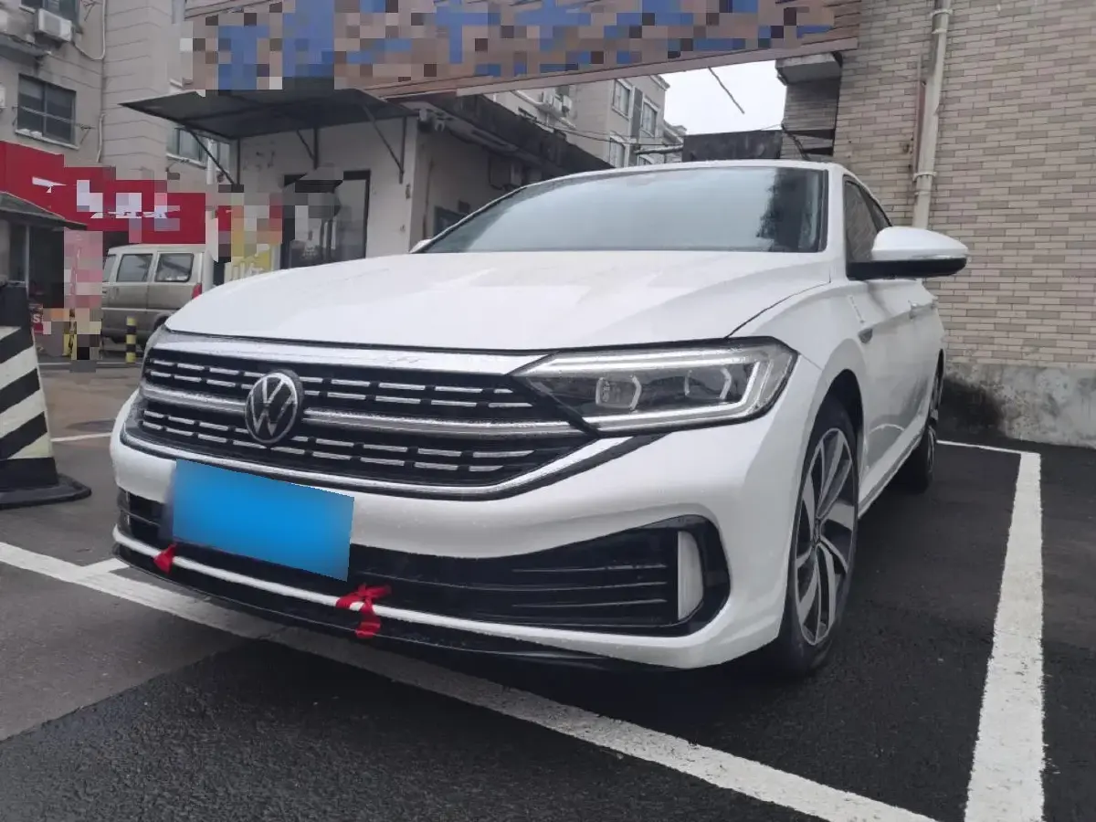 2023 Volkswagen Sagitar 1.5T 160HP L4 7DCT