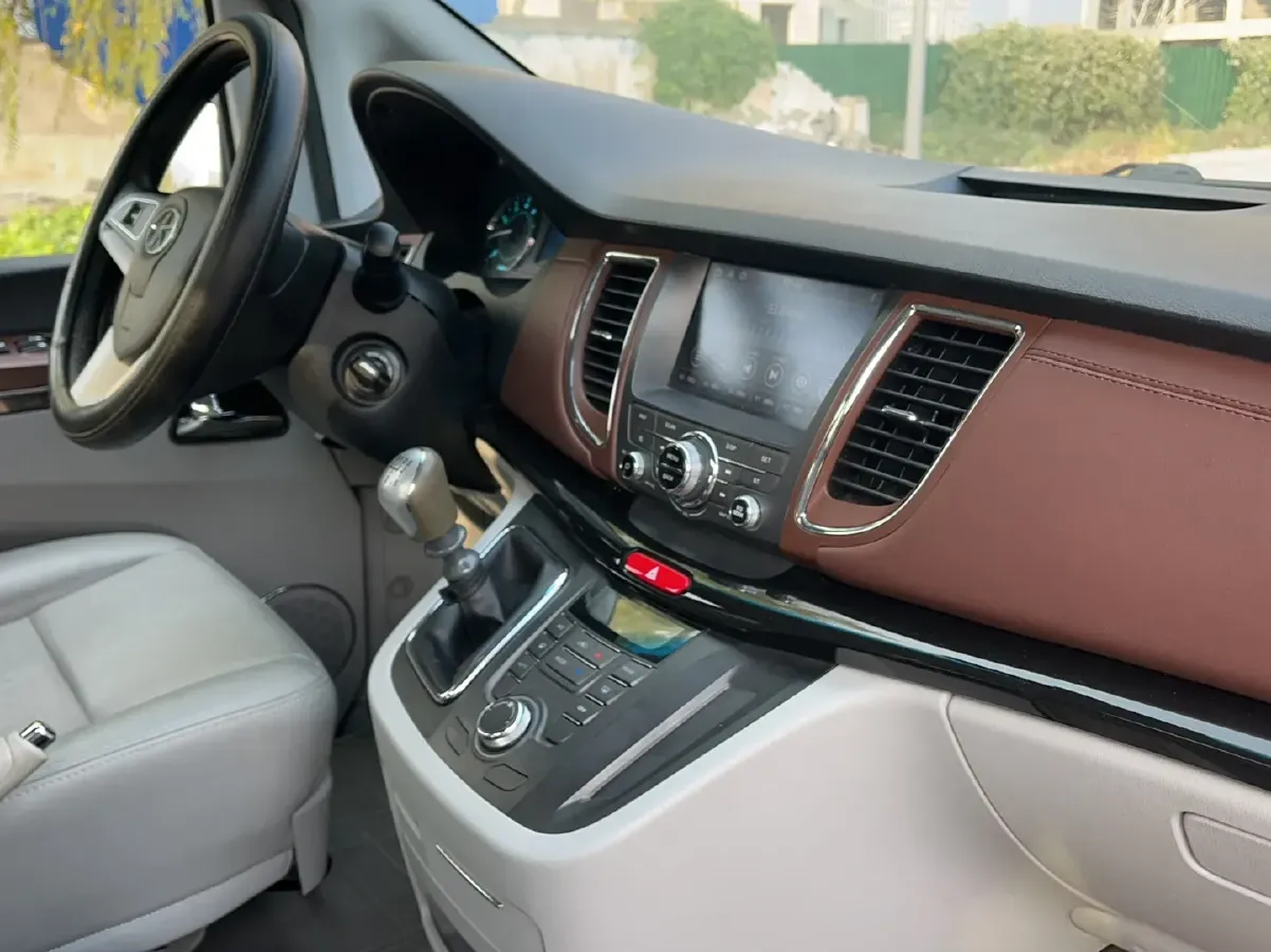 2017 JAC Refine M5 2.0T 190HP L4 6MT,autocango,china used car exporter,china ev exporter,chinese used car exporter,chinese used ev exporter