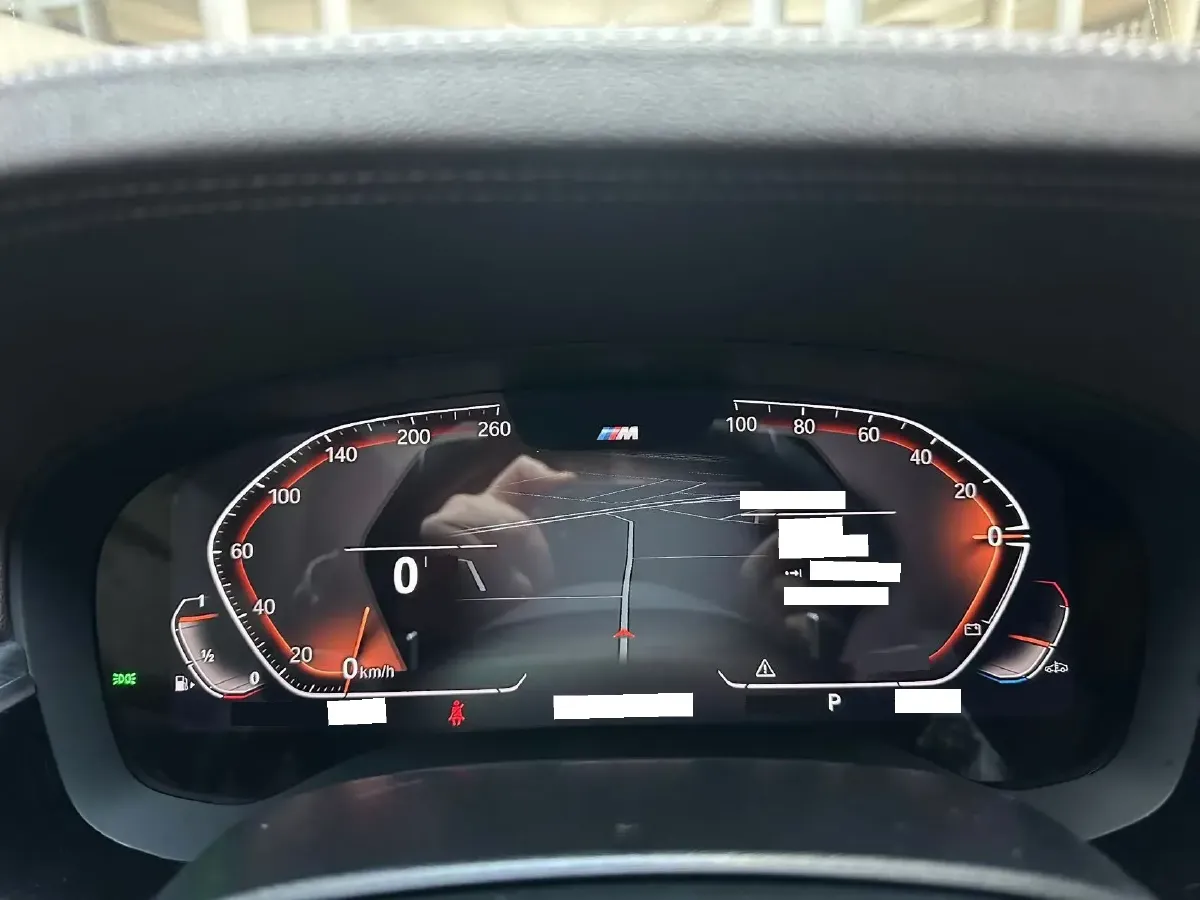 2023 BMW 5 Series 2.0T 245HP L4 8AT,autocango,china used car exporter,china ev exporter,chinese used car exporter,chinese used ev exporter