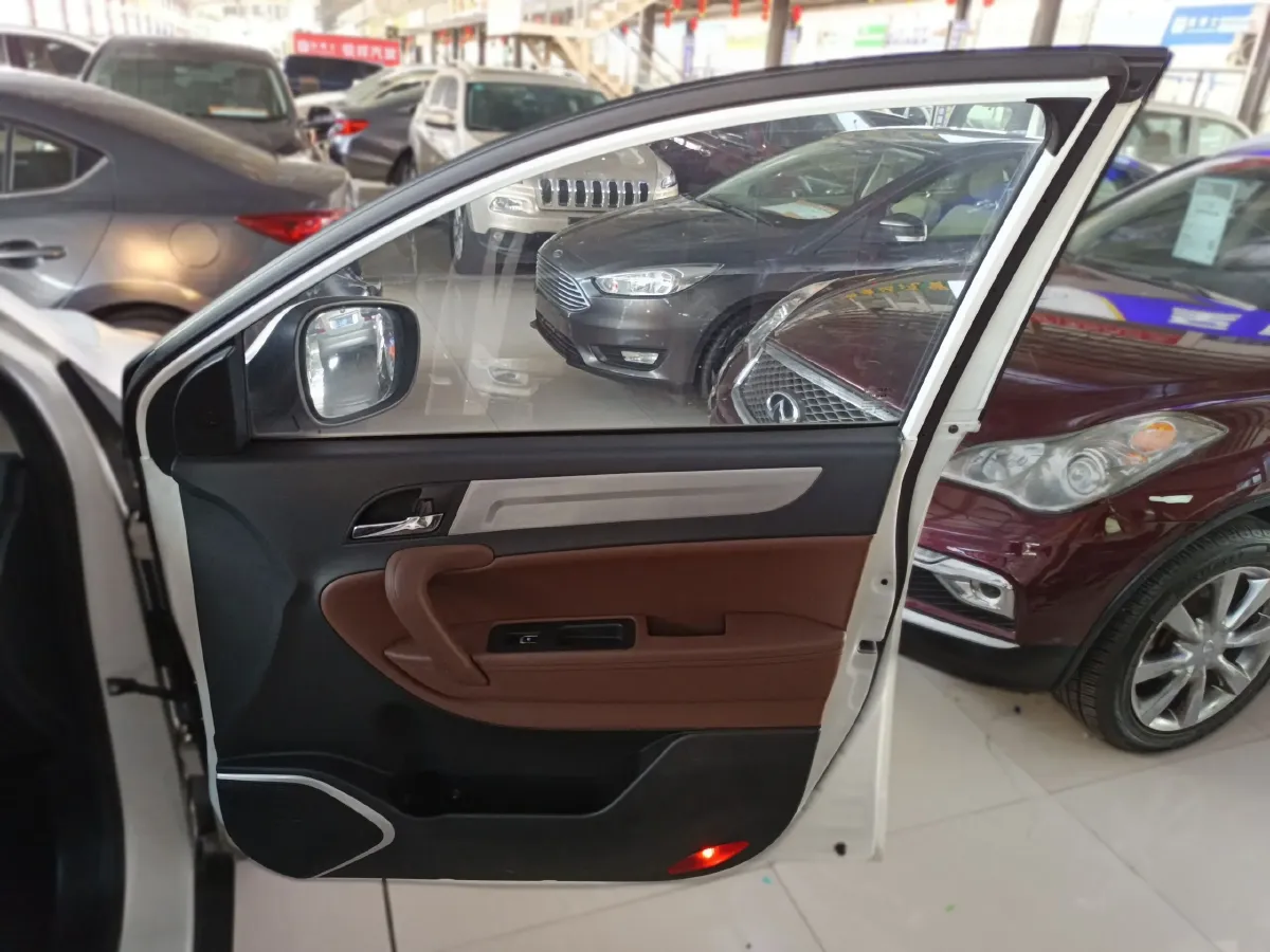 2015 JAC Refine S5 1.5T 174HP L4 6DCT,autocango,china used car exporter,china ev exporter,chinese used car exporter,chinese used ev exporter