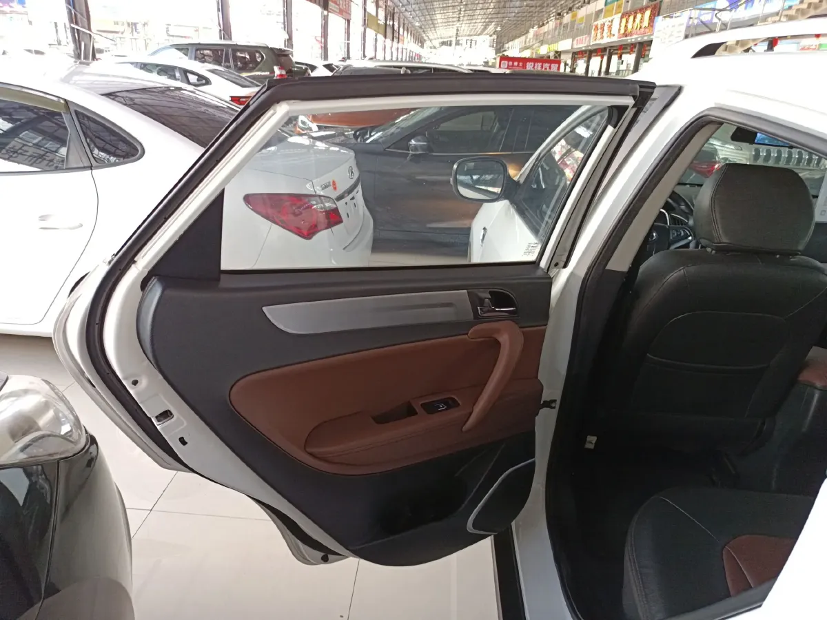 2015 JAC Refine S5 1.5T 174HP L4 6DCT,autocango,china used car exporter,china ev exporter,chinese used car exporter,chinese used ev exporter