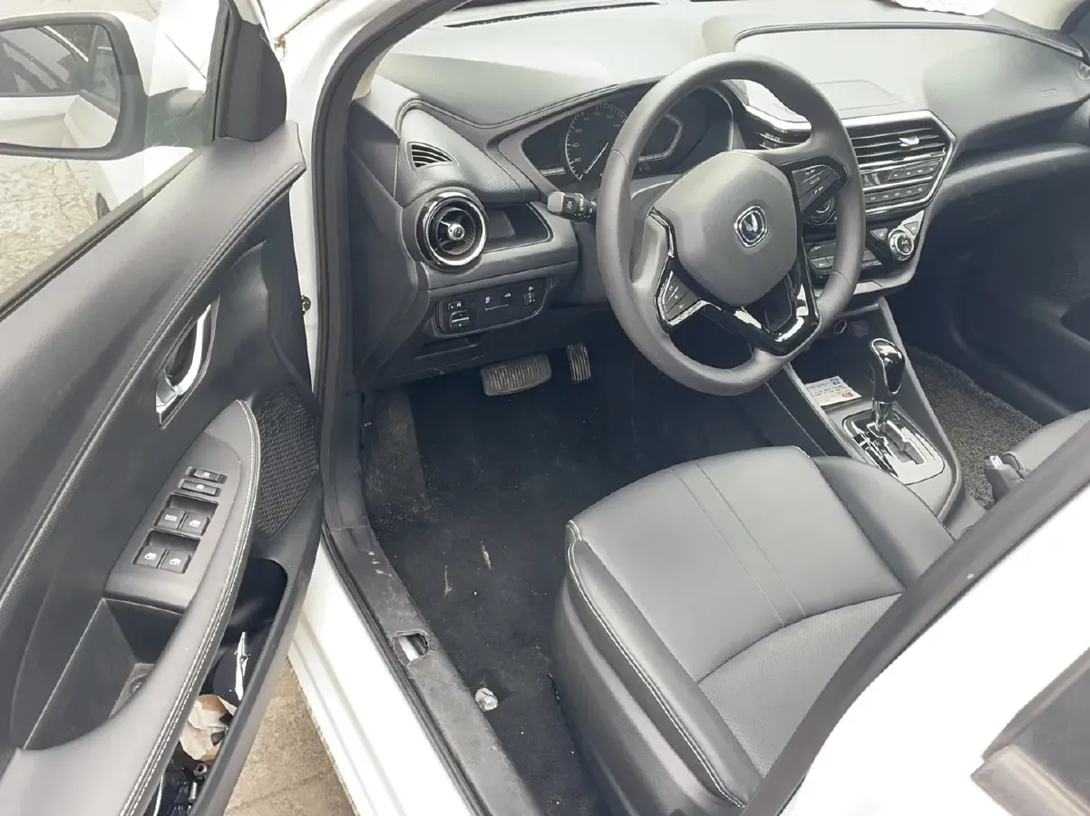 2019 ChangAn Alsvin 1.5L 107HP L4 5DCT,autocango,china used car exporter,china ev exporter,chinese used car exporter,chinese used ev exporter