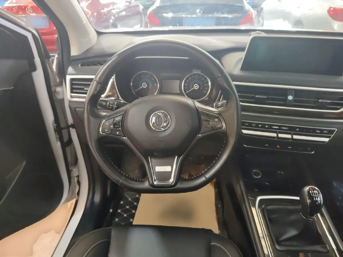 2017 DongFeng Fengon Fengon 580 1.5T 150HP L4 6MT,autocango,china used car exporter,china ev exporter,chinese used car exporter,chinese used ev exporter