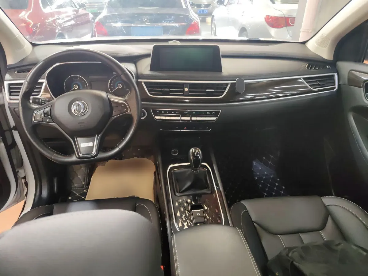 2017 DongFeng Fengon Fengon 580 1.5T 150HP L4 6MT,autocango,china used car exporter,china ev exporter,chinese used car exporter,chinese used ev exporter