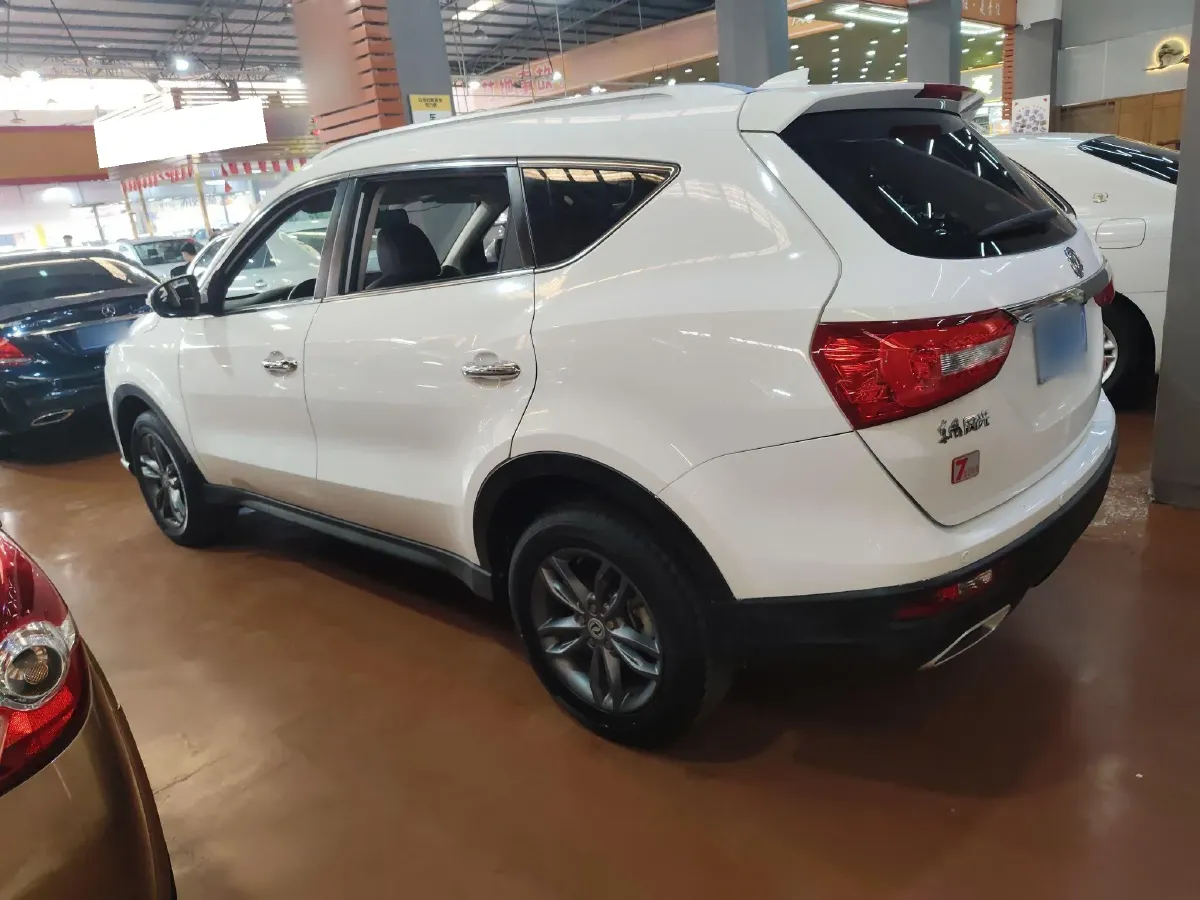 2017 DongFeng Fengon Fengon 580 1.5T 150HP L4 6MT,autocango,china used car exporter,china ev exporter,chinese used car exporter,chinese used ev exporter
