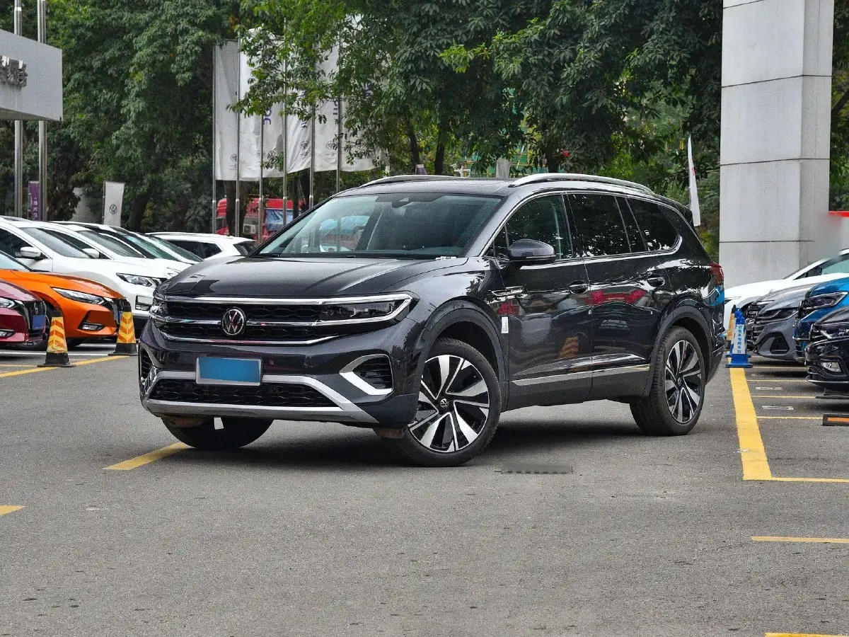 2022 Volkswagen Talagon 2.0T 220HP L4 7DCT