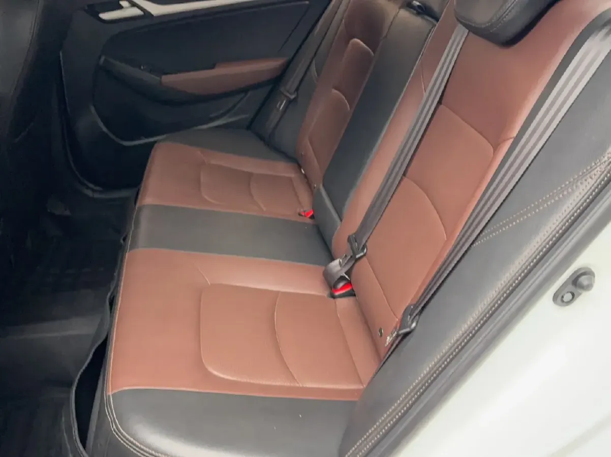 2016 Geely Vision 1.5L 109HP L4 4AT,autocango,china used car exporter,china ev exporter,chinese used car exporter,chinese used ev exporter