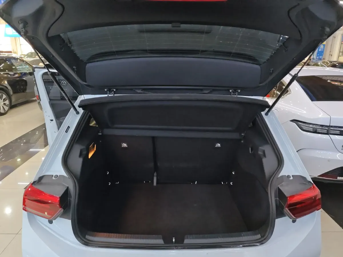 2023 Volkswagen ID.3 BEV 52.8KWH,autocango,china used car exporter,china ev exporter,chinese used car exporter,chinese used ev exporter