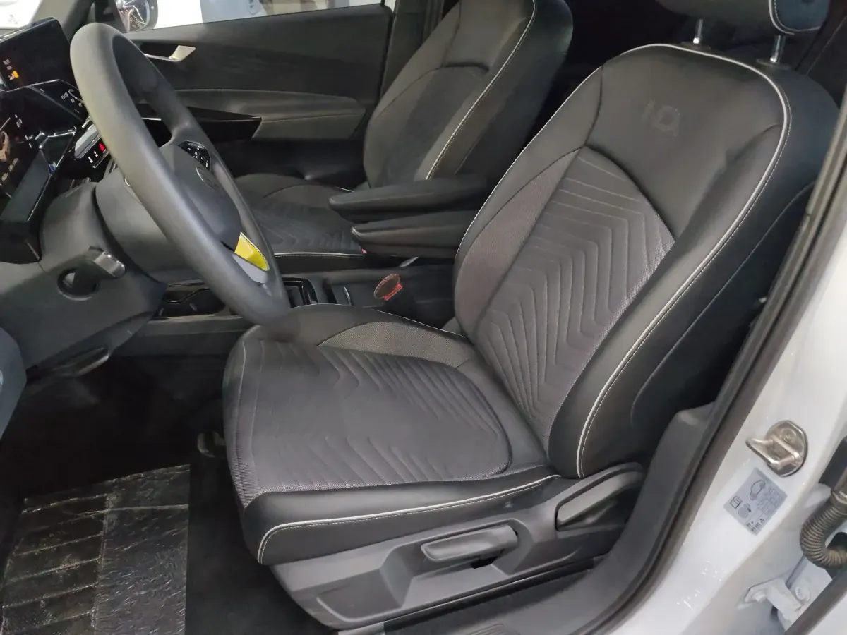 2023 Volkswagen ID.3 BEV 52.8KWH,autocango,china used car exporter,china ev exporter,chinese used car exporter,chinese used ev exporter