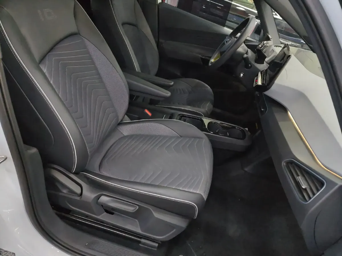 2023 Volkswagen ID.3 BEV 52.8KWH,autocango,china used car exporter,china ev exporter,chinese used car exporter,chinese used ev exporter