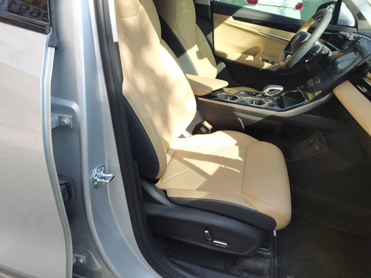 2023 Geely StarRay 1.5T 181HP L4 7DCT,autocango,china used car exporter,china ev exporter,chinese used car exporter,chinese used ev exporter