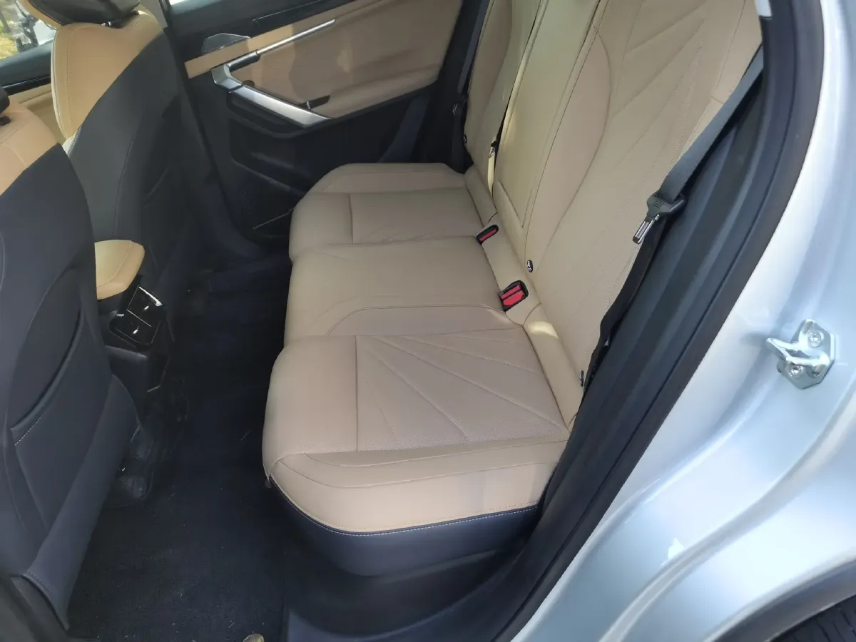 2023 Geely StarRay 1.5T 181HP L4 7DCT,autocango,china used car exporter,china ev exporter,chinese used car exporter,chinese used ev exporter