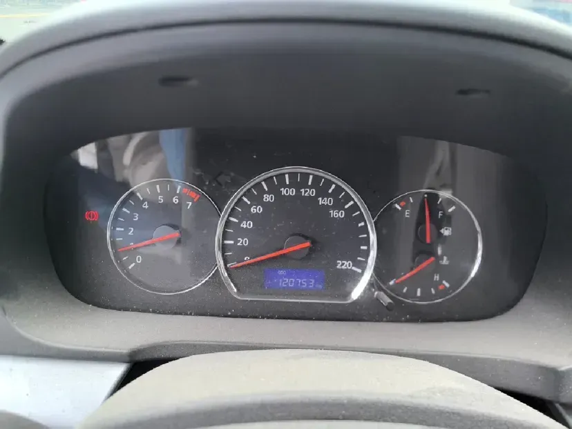 2012 ChangAn Alsvin V5 1.5L 114HP L4 5MT,autocango,china used car exporter,china ev exporter,chinese used car exporter,chinese used ev exporter