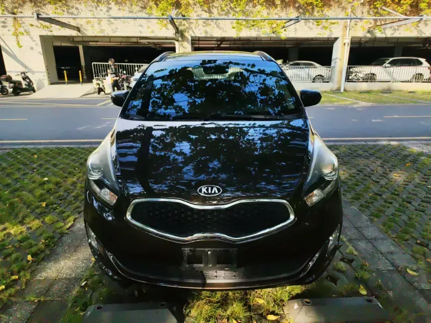 2013 Kia Carens 2.0L 152HP L4 6AT,autocango,china used car exporter,china ev exporter,chinese used car exporter,chinese used ev exporter