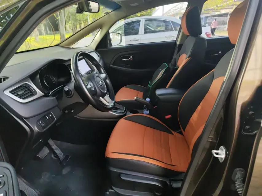 2013 Kia Carens 2.0L 152HP L4 6AT,autocango,china used car exporter,china ev exporter,chinese used car exporter,chinese used ev exporter