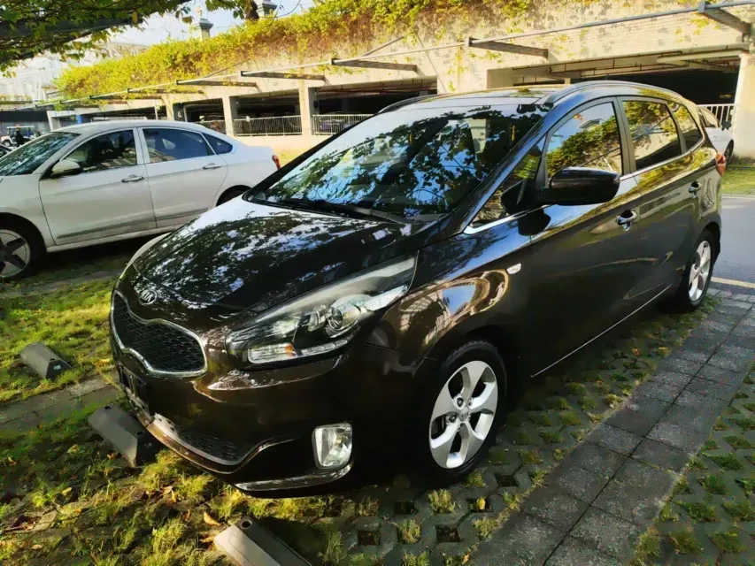 2013 Kia Carens 2.0L 152HP L4 6AT,autocango,china used car exporter,china ev exporter,chinese used car exporter,chinese used ev exporter