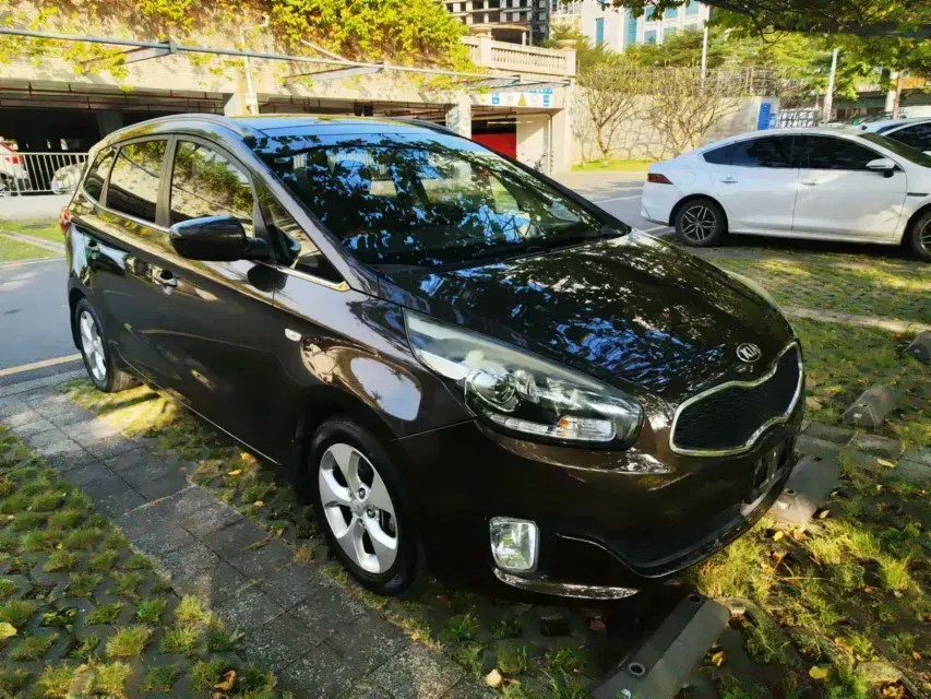 2013 Kia Carens 2.0L 152HP L4 6AT,autocango,china used car exporter,china ev exporter,chinese used car exporter,chinese used ev exporter