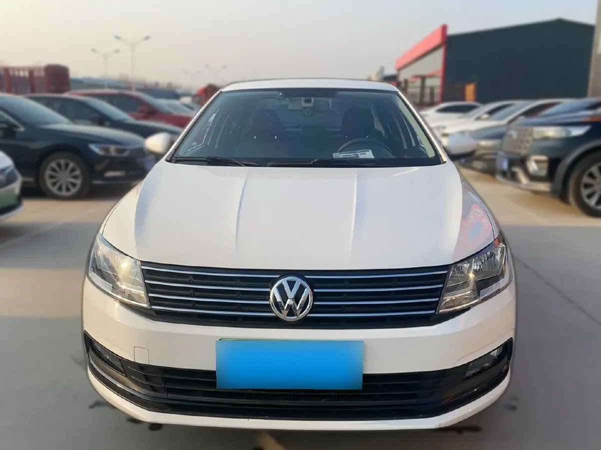 2017 Volkswagen Lavida 1.6L 110HP L4 5MT,autocango,china used car exporter,china ev exporter,chinese used car exporter,chinese used ev exporter