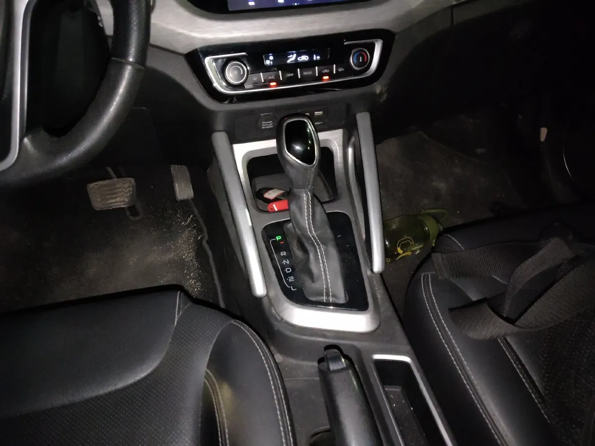 2017 Geely Vision X3 1.5L 102HP L4 4AT,autocango,china used car exporter,china ev exporter,chinese used car exporter,chinese used ev exporter