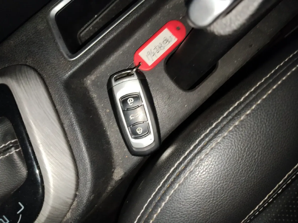 2017 Geely Vision X3 1.5L 102HP L4 4AT,autocango,china used car exporter,china ev exporter,chinese used car exporter,chinese used ev exporter