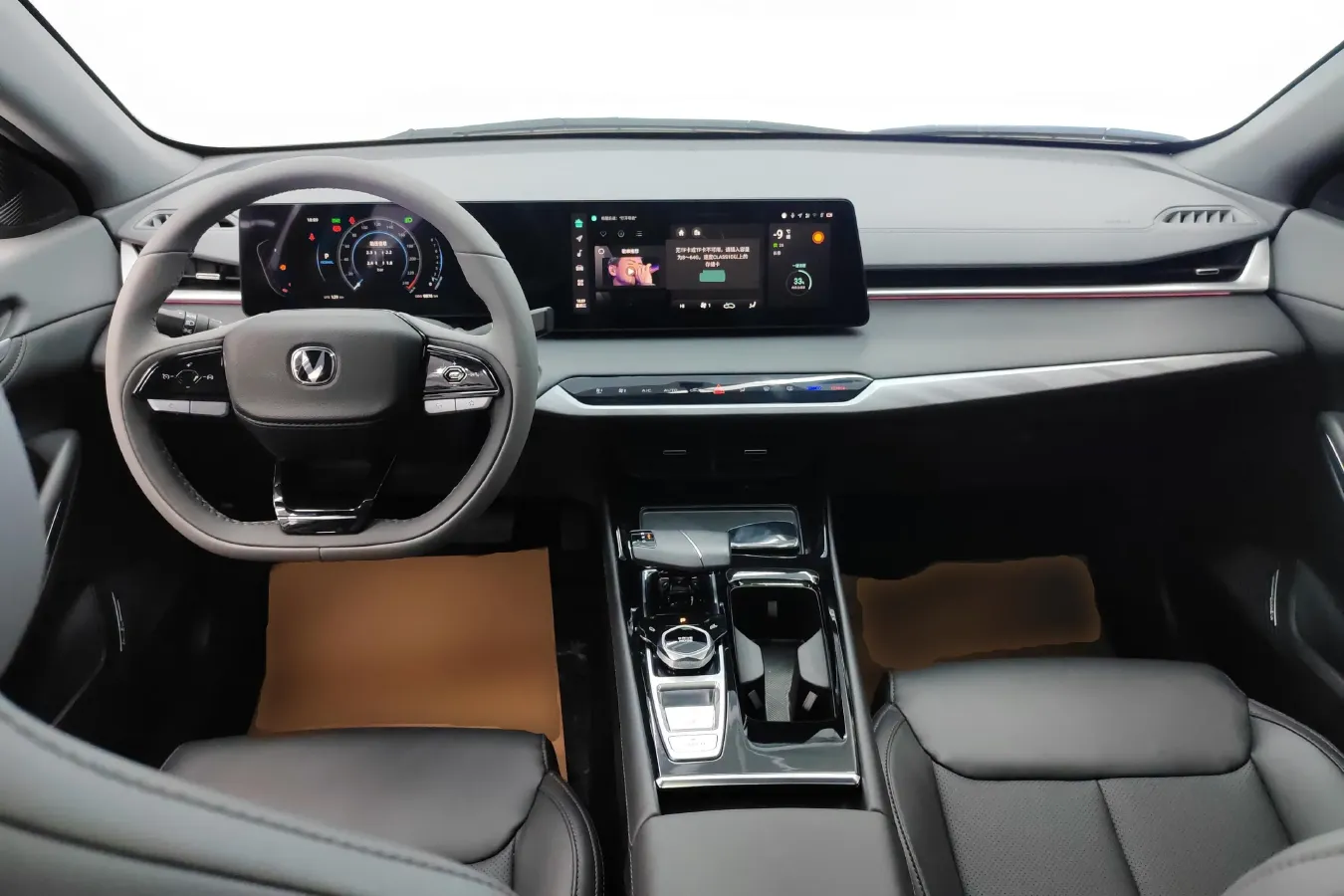 2023 ChangAn Raeton Plus 1.5T 188HP L4 7DCT,autocango,china used car exporter,china ev exporter,chinese used car exporter,chinese used ev exporter