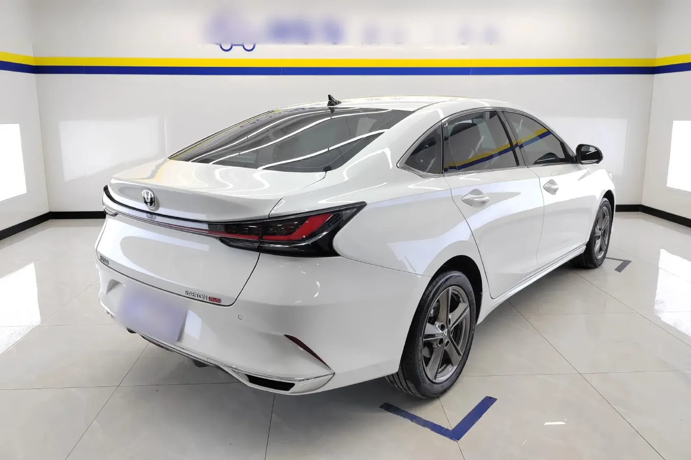 2023 ChangAn Raeton Plus 1.5T 188HP L4 7DCT,autocango,china used car exporter,china ev exporter,chinese used car exporter,chinese used ev exporter