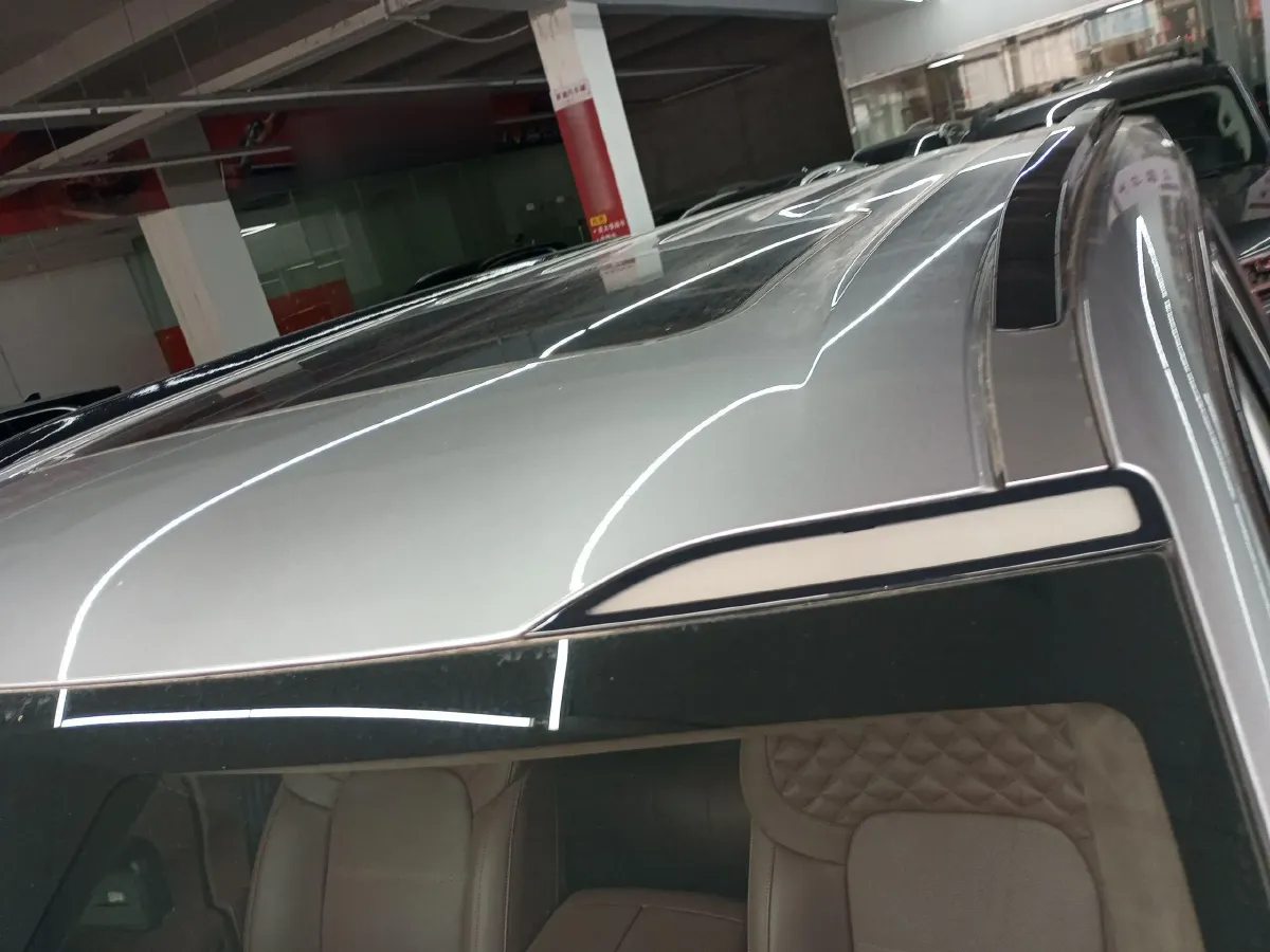 2024 Tank 700 3.0T 360HP V6 9AT PHEV 37.1KWH,autocango,china used car exporter,china ev exporter,chinese used car exporter,chinese used ev exporter