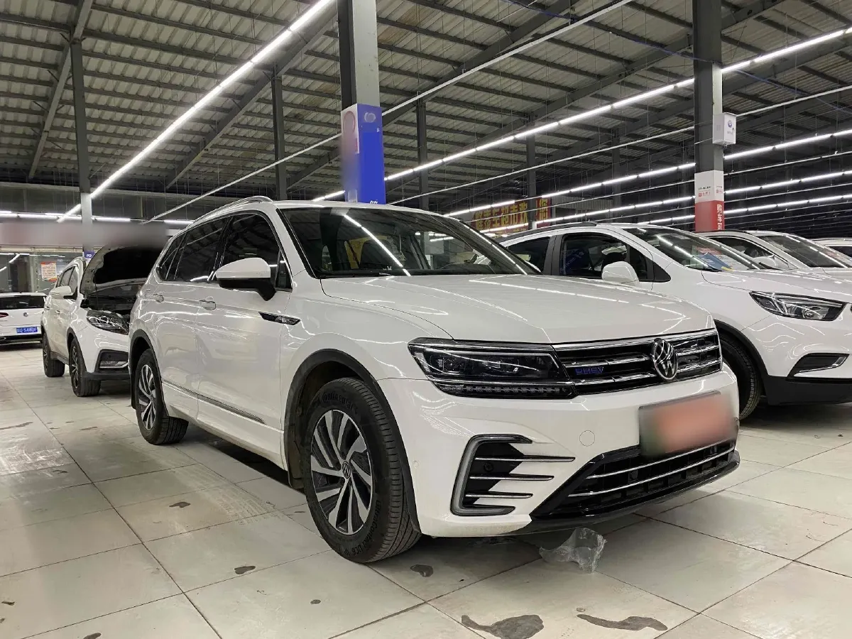 2021 Volkswagen Tiguan L 1.4T 150HP L4 6DCT PHEV 13KWH,autocango,china used car exporter,china ev exporter,chinese used car exporter,chinese used ev exporter