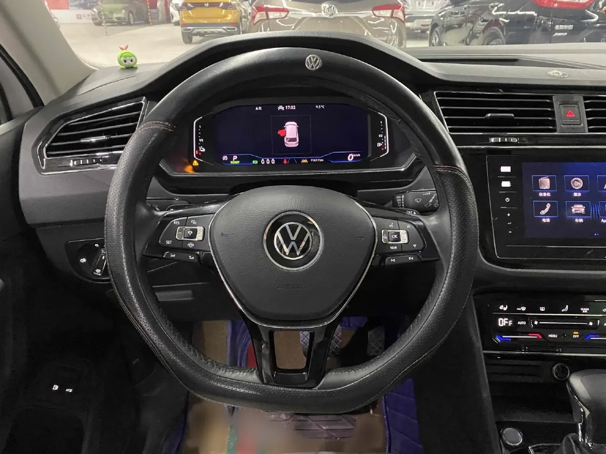 2021 Volkswagen Tiguan L 1.4T 150HP L4 6DCT PHEV 13KWH,autocango,china used car exporter,china ev exporter,chinese used car exporter,chinese used ev exporter