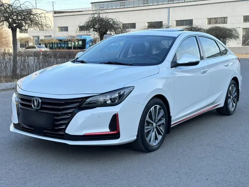 2021 ChangAn Raeton CC 1.5T 180HP L4 7DCT,autocango,china used car exporter,china ev exporter,chinese used car exporter,chinese used ev exporter