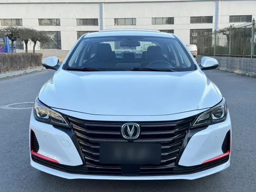 2021 ChangAn Raeton CC 1.5T 180HP L4 7DCT,autocango,china used car exporter,china ev exporter,chinese used car exporter,chinese used ev exporter