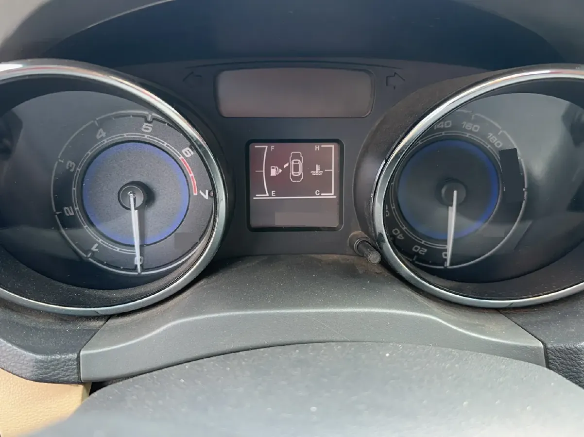 2015 Chery E3 1.5L 109HP L4 5MT,autocango,china used car exporter,china ev exporter,chinese used car exporter,chinese used ev exporter