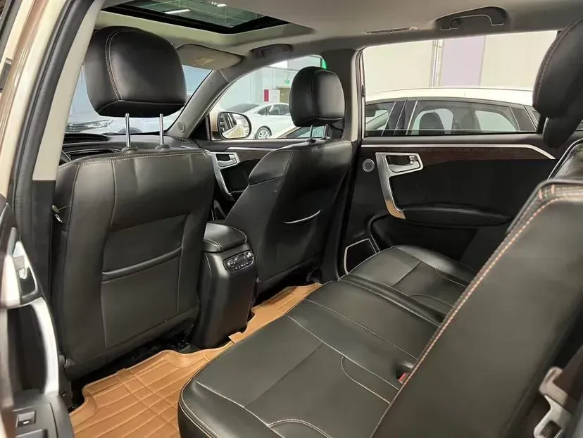 2014 Geely HaoQing SUV 2.4L 162HP L4 6AT,autocango,china used car exporter,china ev exporter,chinese used car exporter,chinese used ev exporter