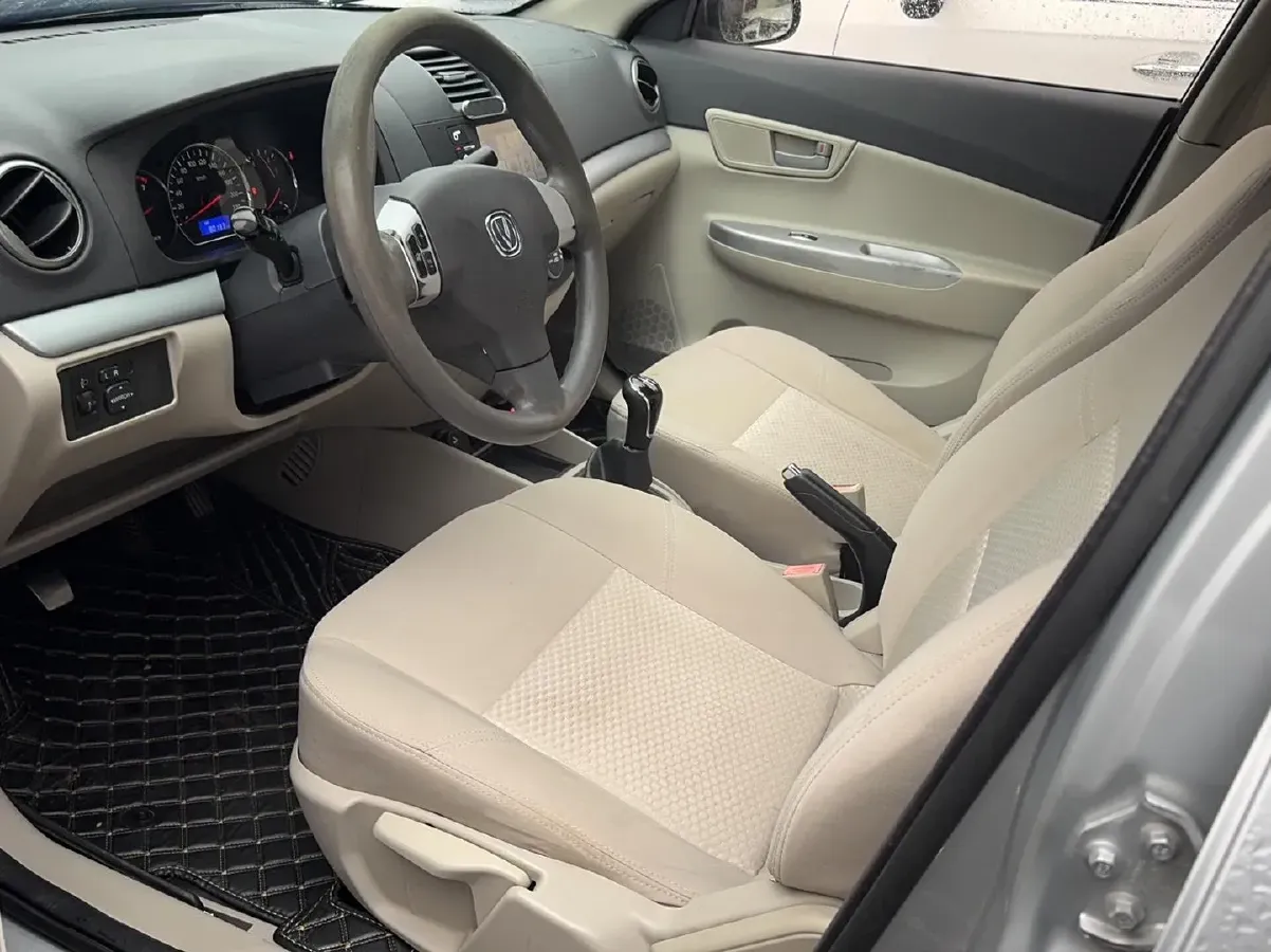 2012 ChangAn Alsvin V5 1.5L 114HP L4 5MT,autocango,china used car exporter,china ev exporter,chinese used car exporter,chinese used ev exporter