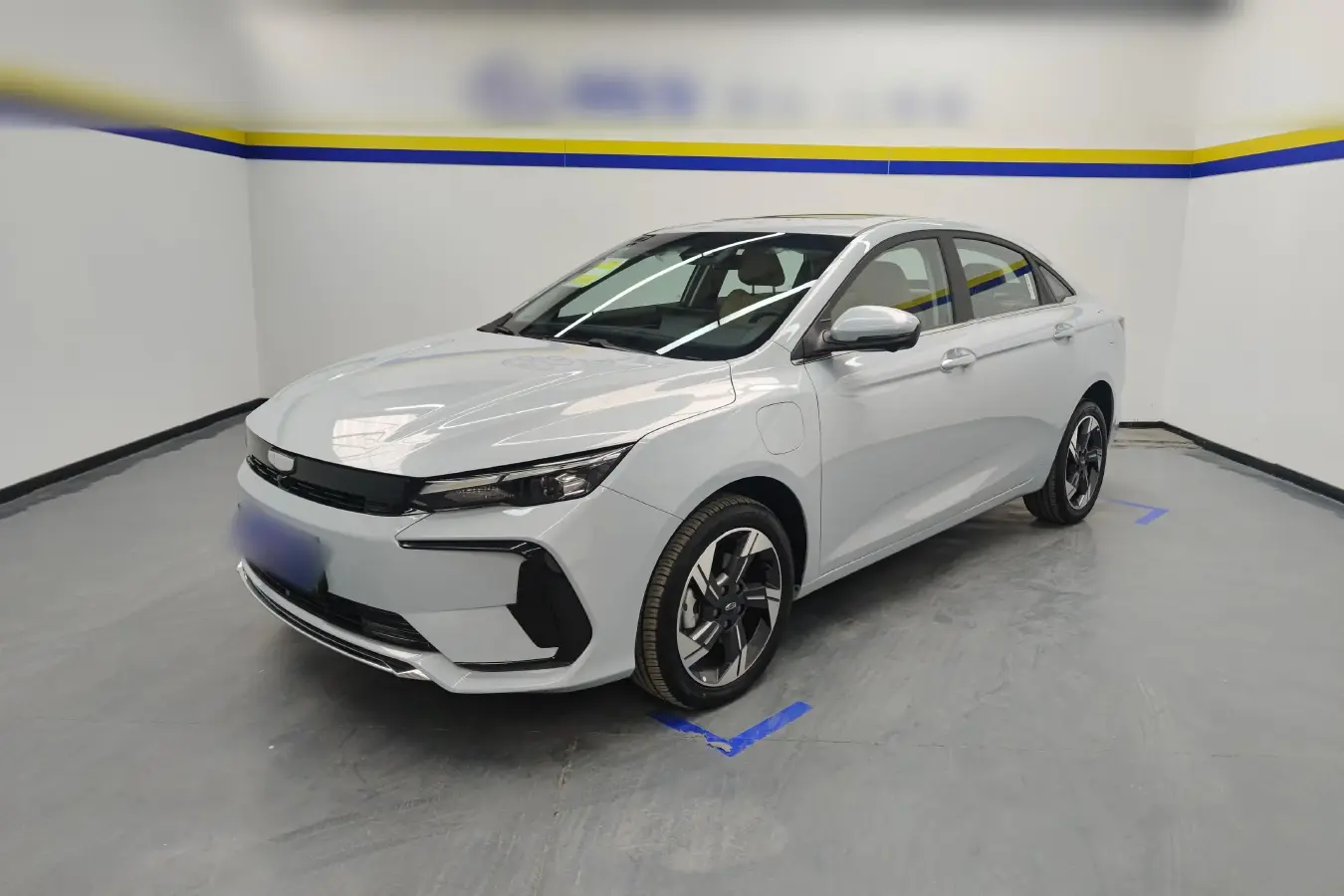 2024 Geely Emgrand L HiP 1.5T 181HP L4 3DHT PHEV 15.5KWH