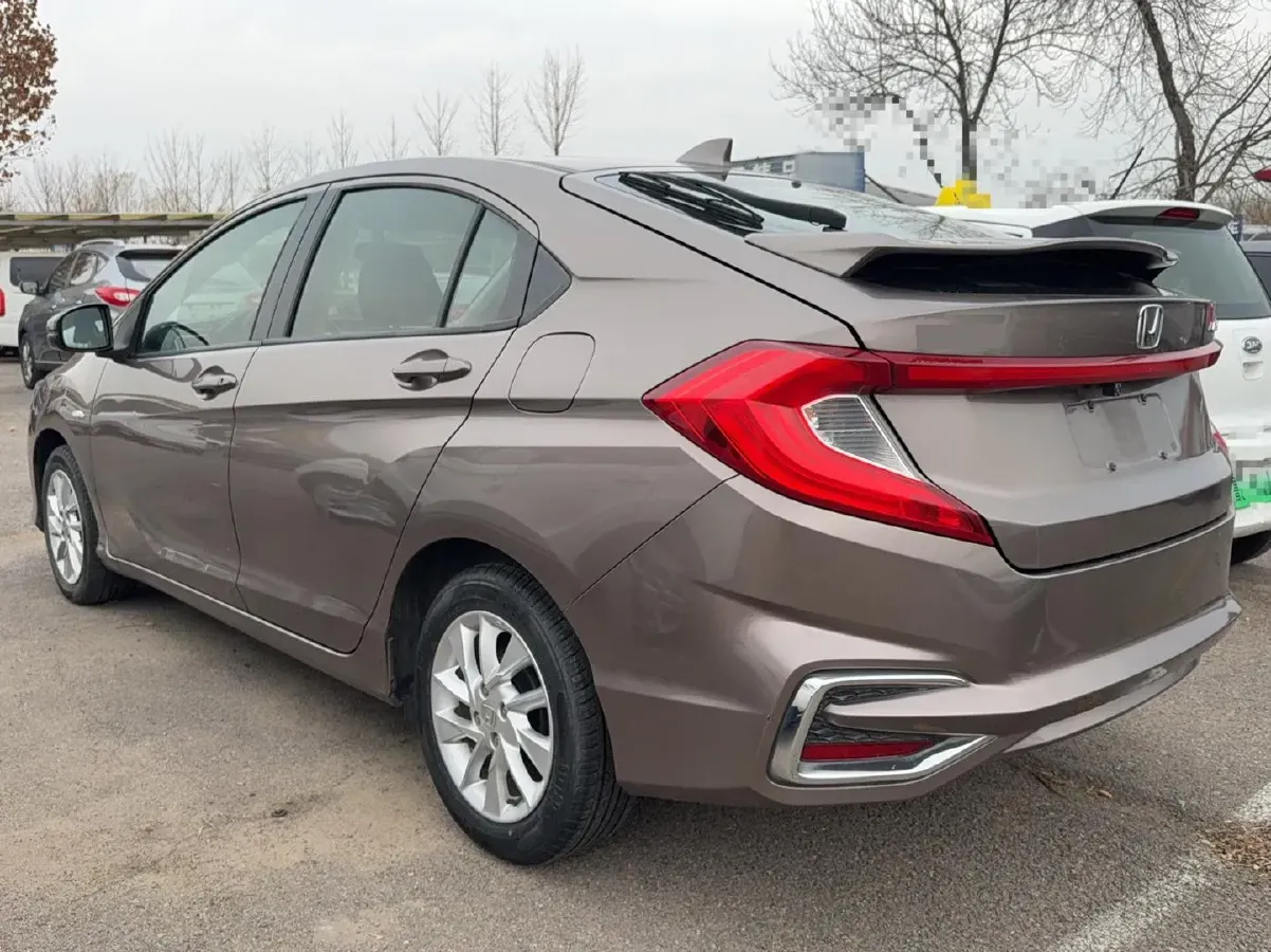 2017 Honda Gienia 1.5L 131HP L4 CVT,autocango,china used car exporter,china ev exporter,chinese used car exporter,chinese used ev exporter