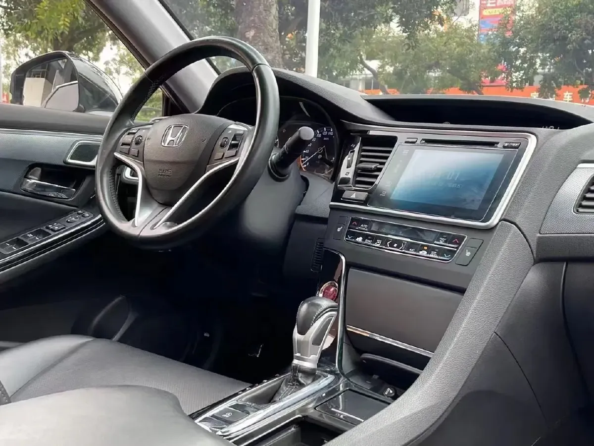 2015 Honda Spirior 2.4L 208HP L4 8DCT,autocango,china used car exporter,china ev exporter,chinese used car exporter,chinese used ev exporter