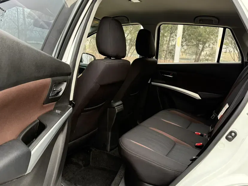 2017 Suzuki SX4 S-Cross 1.6L 122HP L4 5MT,autocango,china used car exporter,china ev exporter,chinese used car exporter,chinese used ev exporter