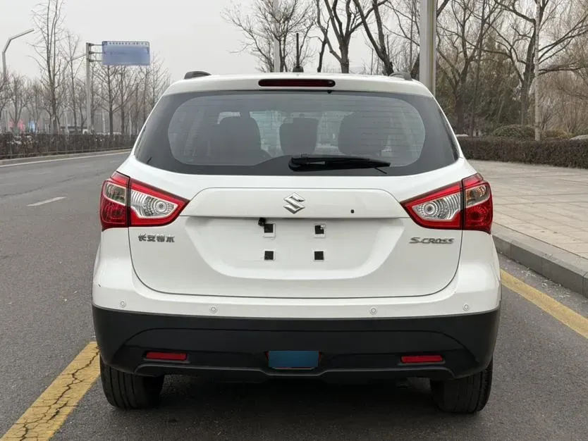 2017 Suzuki SX4 S-Cross 1.6L 122HP L4 5MT,autocango,china used car exporter,china ev exporter,chinese used car exporter,chinese used ev exporter