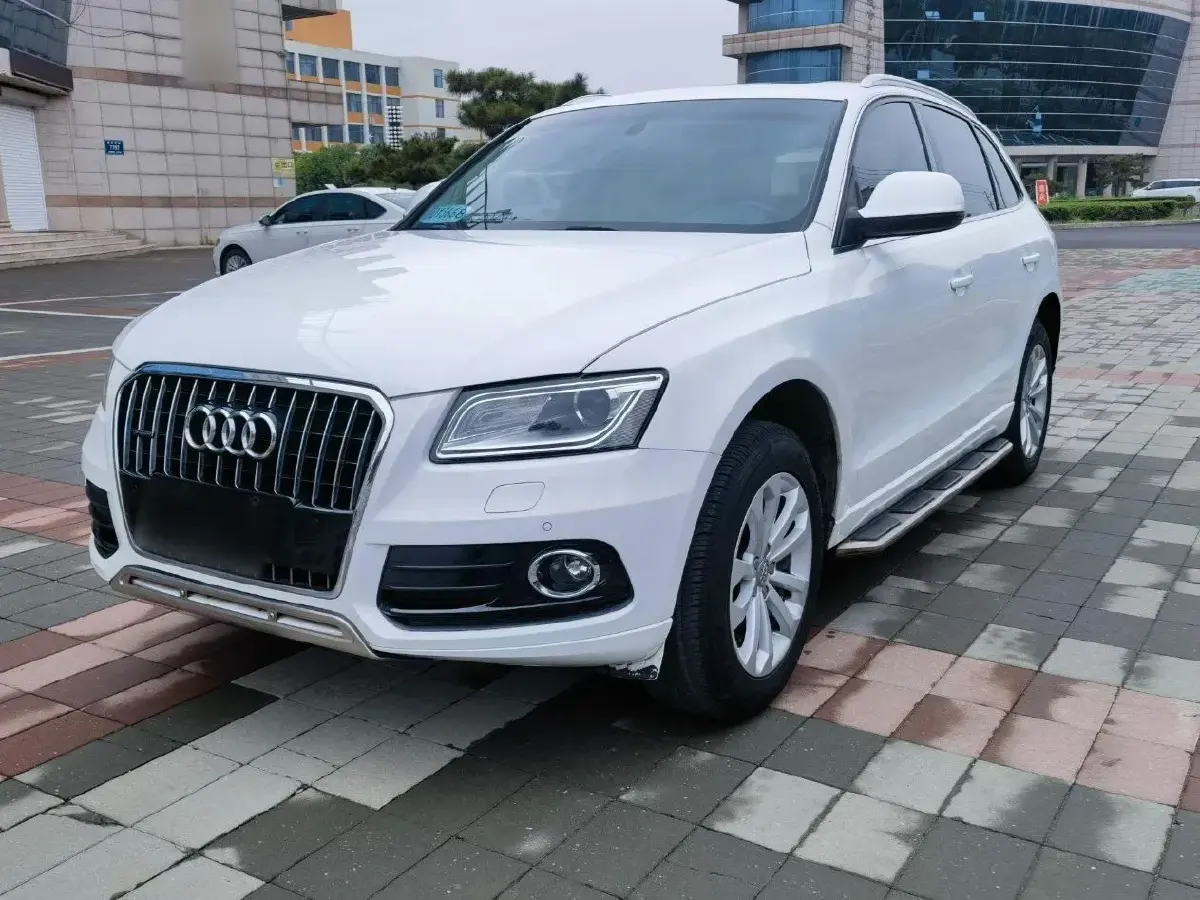 2013 Audi Q5 2.0T 211HP L4 8AT
