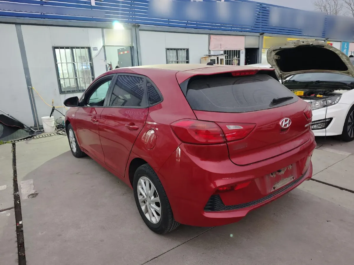 2017 Hyundai Verna RV 1.4L 100HP L4 6AT,autocango,china used car exporter,china ev exporter,chinese used car exporter,chinese used ev exporter