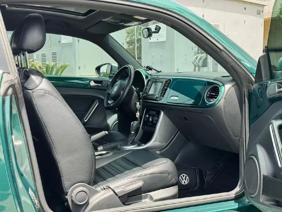 2017 Volkswagen Beetle 1.2T 105HP L4 7DCT,autocango,china used car exporter,china ev exporter,chinese used car exporter,chinese used ev exporter
