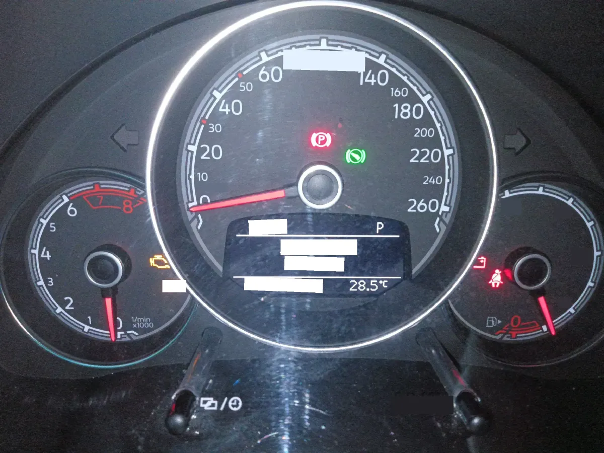 2017 Volkswagen Beetle 1.2T 105HP L4 7DCT,autocango,china used car exporter,china ev exporter,chinese used car exporter,chinese used ev exporter