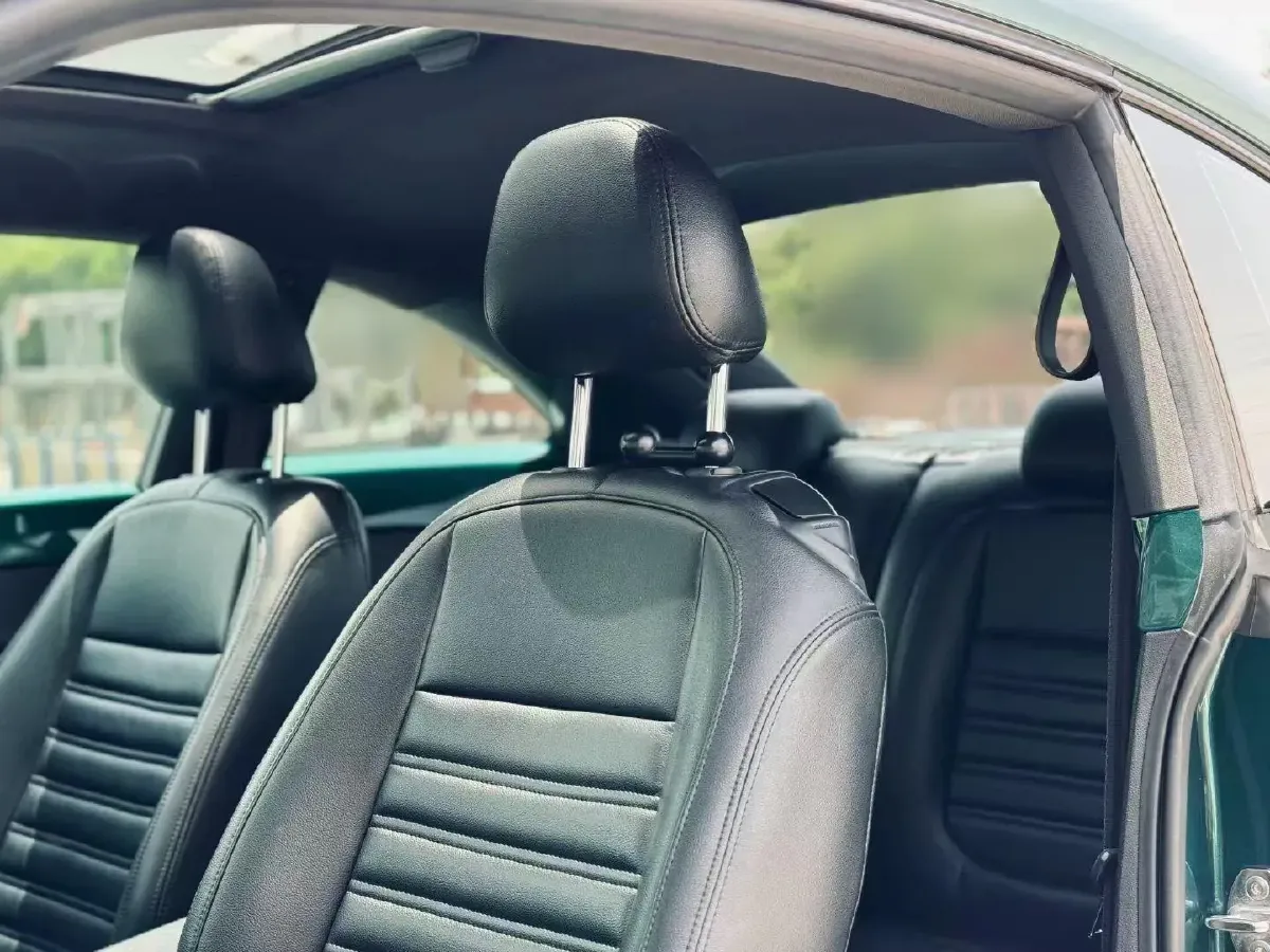 2017 Volkswagen Beetle 1.2T 105HP L4 7DCT,autocango,china used car exporter,china ev exporter,chinese used car exporter,chinese used ev exporter